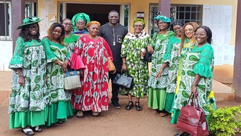 les femmes du REFFER-EST se sont rendues chez Monsieur Auberlin MBELESSA , Maire de la Commune de Batouri.
